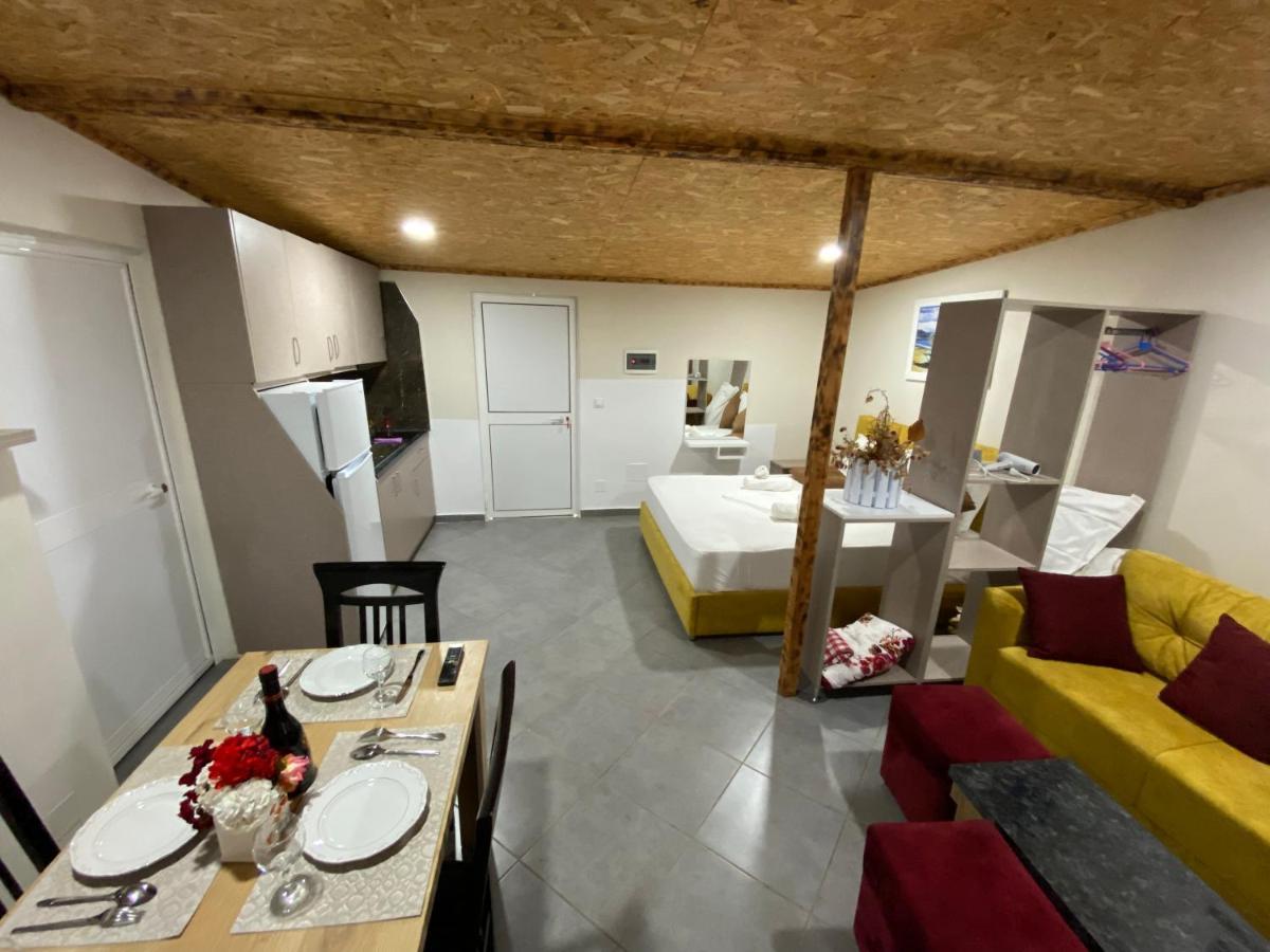 Full Moon Apartments Ксамил Экстерьер фото