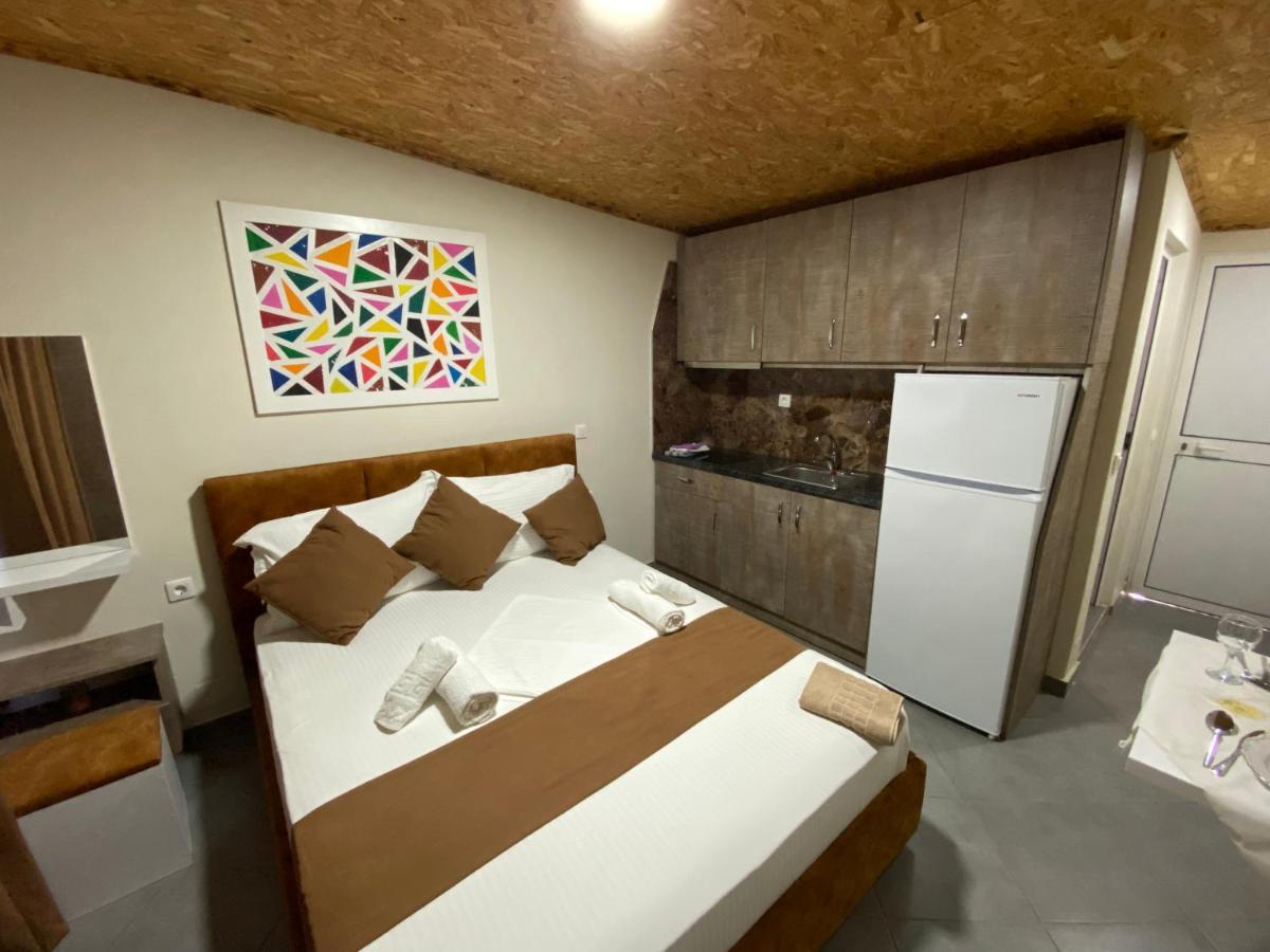 Full Moon Apartments Ксамил Экстерьер фото