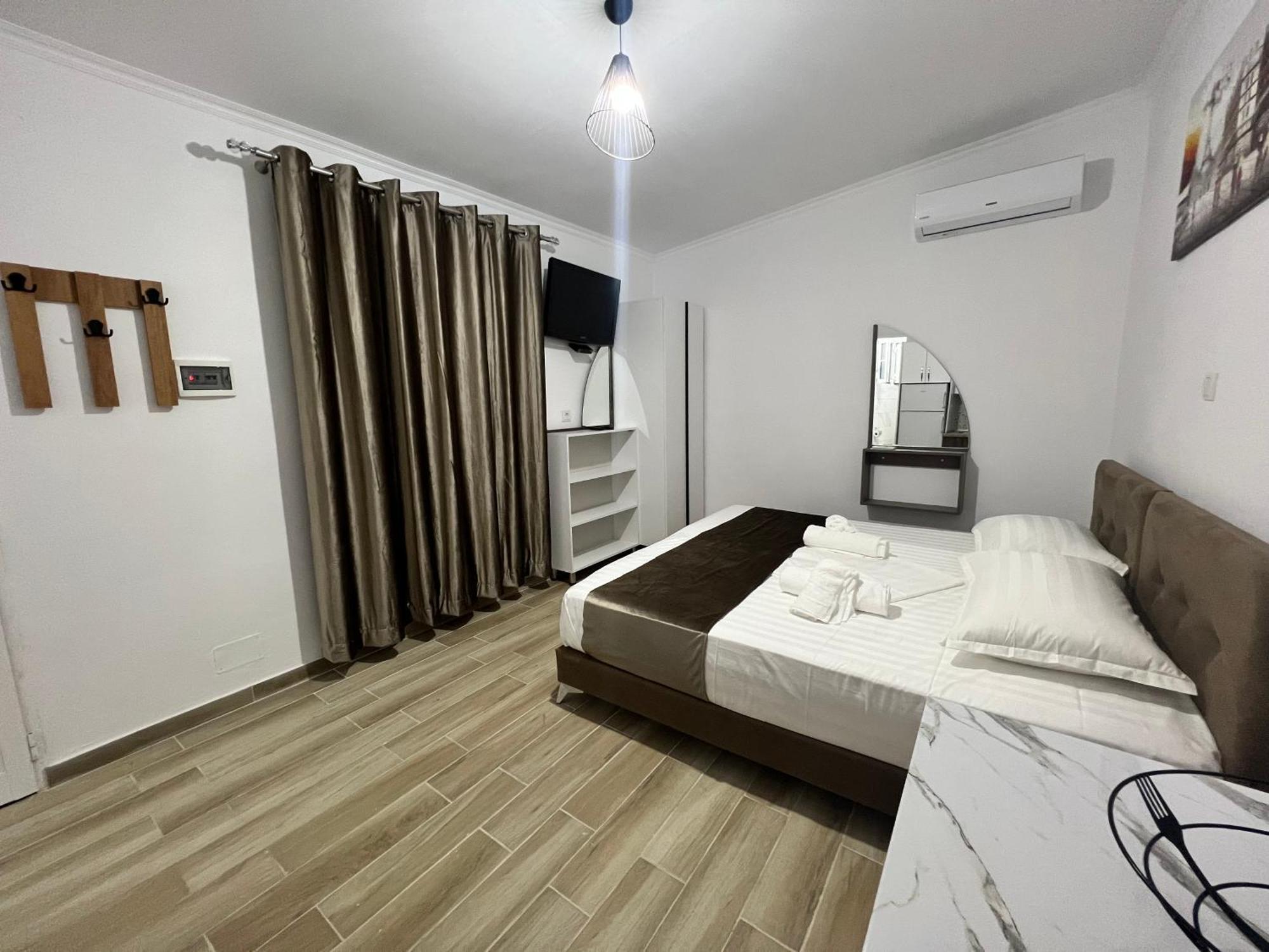 Full Moon Apartments Ксамил Экстерьер фото