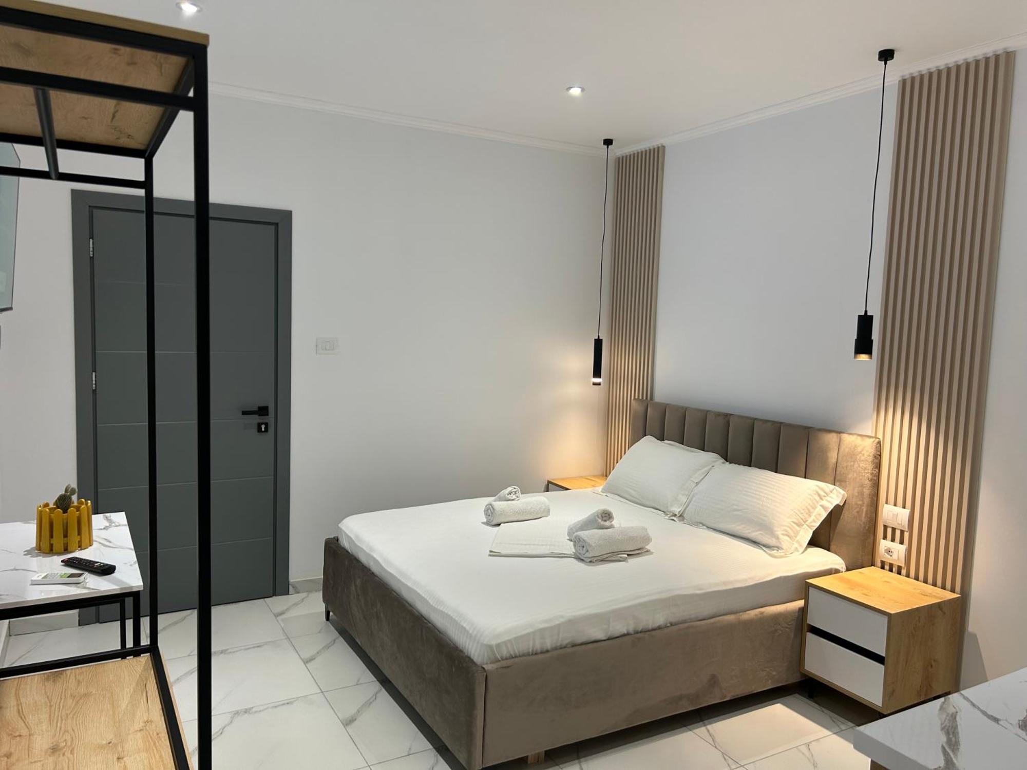 Full Moon Apartments Ксамил Экстерьер фото