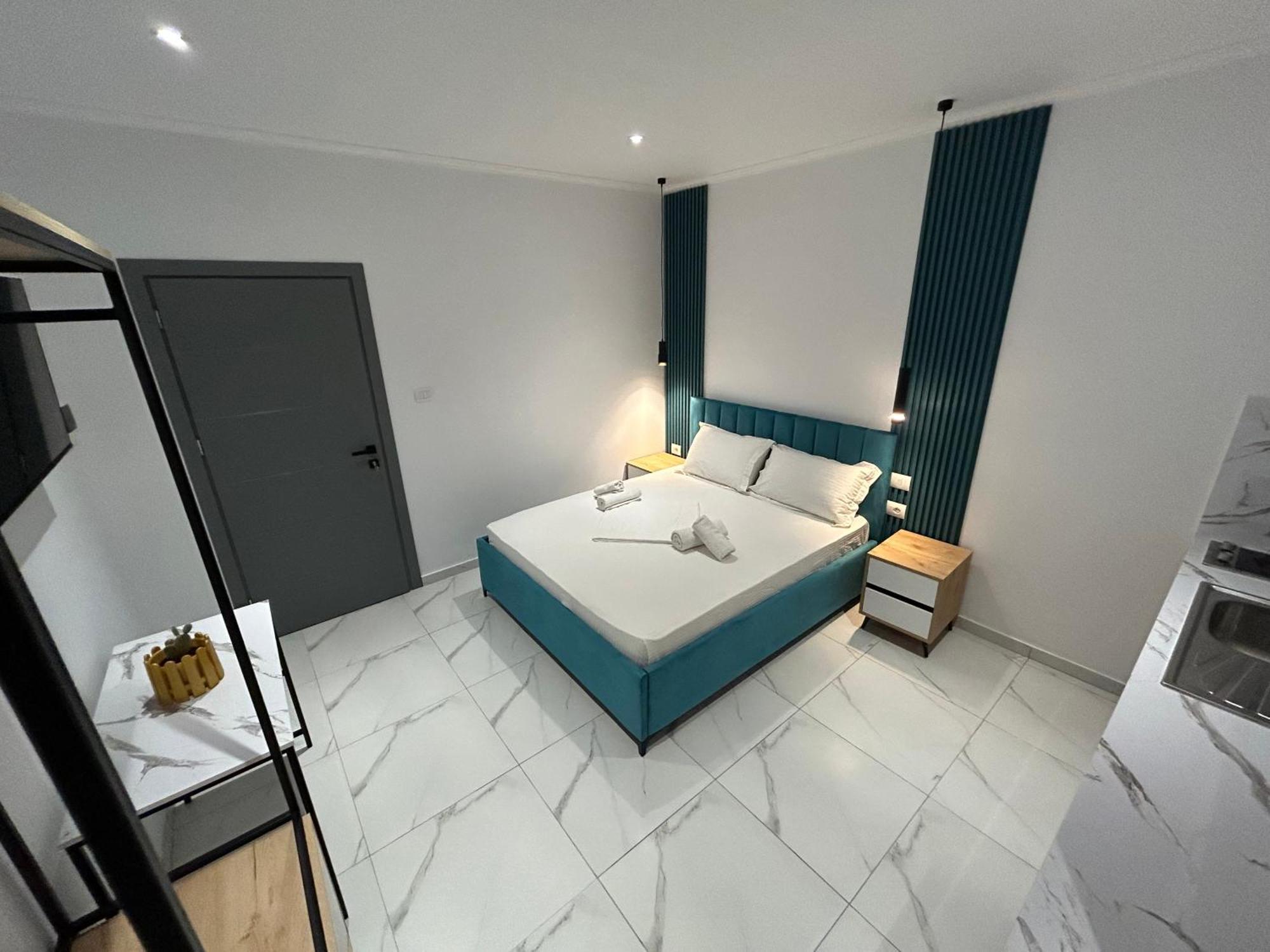Full Moon Apartments Ксамил Экстерьер фото